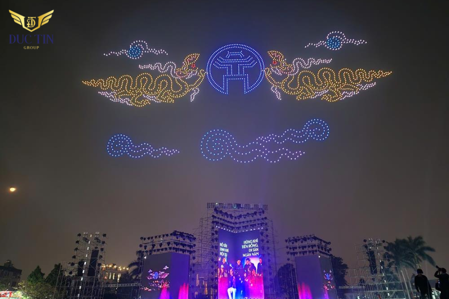 Drone show là gì - Những màn trình diễn ánh sáng bằng máy bay không người lái